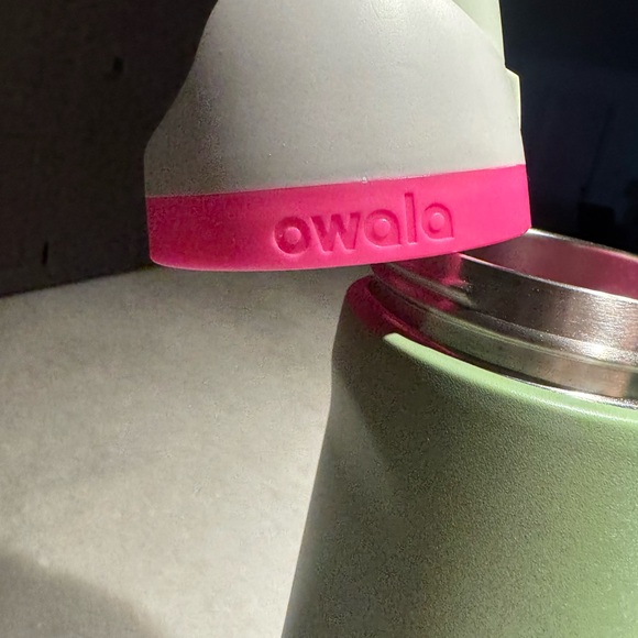 owala Other - Owala Green and Pink Water Bottle lightly used great condition awesome sip sip❣️